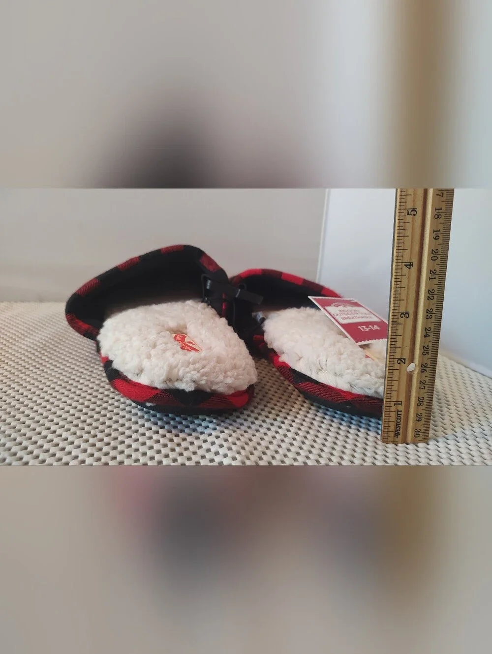Holiday Time Men's Size 13/14 Slippers NWT Red/Black Checkered Christmas Warm